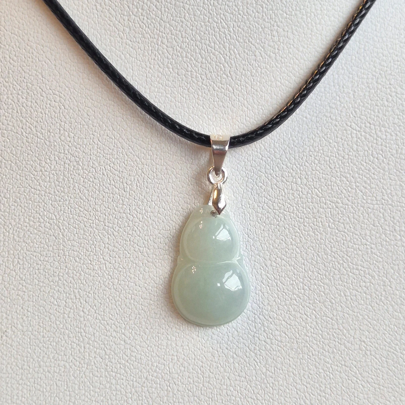 #Natural untreated type A jadeite jade 18k gold plated pendant with necklace